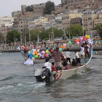 المطاعم والمأكولات